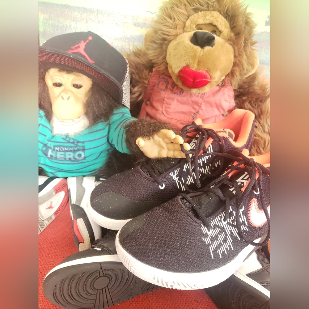 Nike Kyrie "Flytrap) - image 6